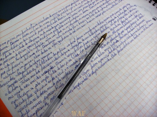 Caderno e caneta