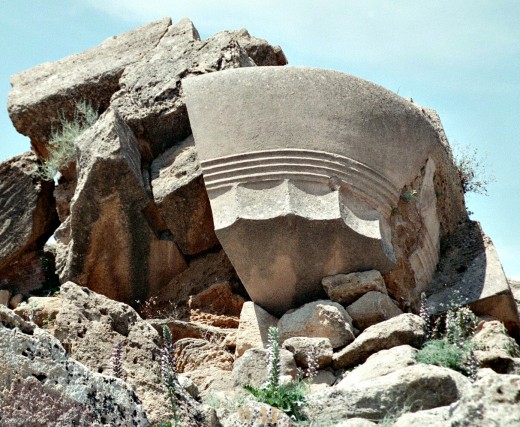 Agrigento, column in rock