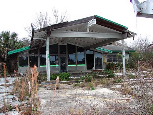 an old gas station on a roadside in Florida 12/27/09
