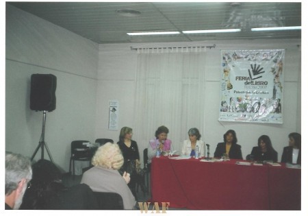 LIBRO"MEMORIAS DEL VINO" Presentado en al Feria del Libro de la Ciudad de Rosario - 2007